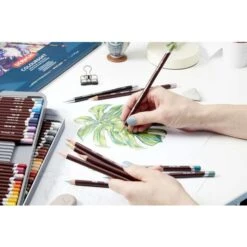 Coffrets En Bois De 72 Crayons Derwent -Couleurs d'Art Promos Boutique Coffretsenboisde72crayonsDerwent 2